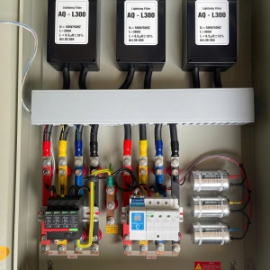 Tủ Cắt Lọc Sét AQ-3P-300A